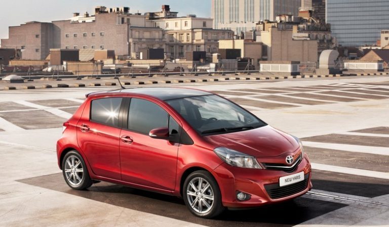 España: casi un tercio de los coches que Toyota venda serán híbridos en 2013