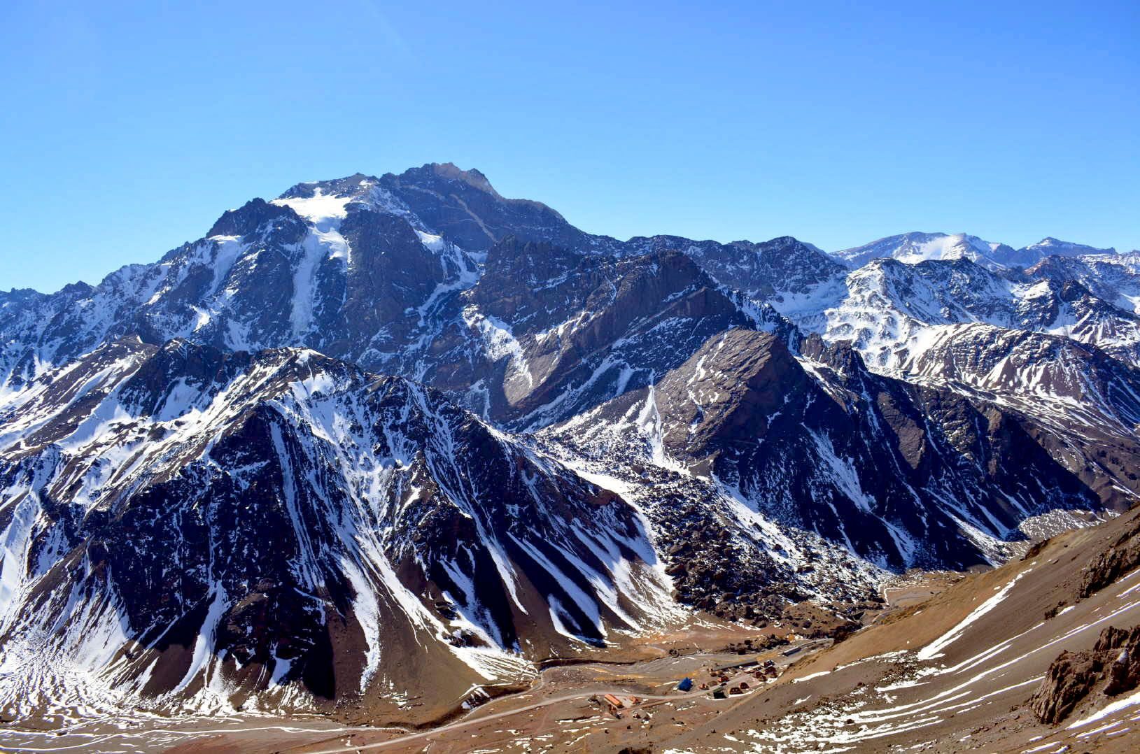 Покажи кордильеры. Горы Кордильеры. Горный пояс Кордильер. Гора Cordillera. Горы в Америке Кордильеры.