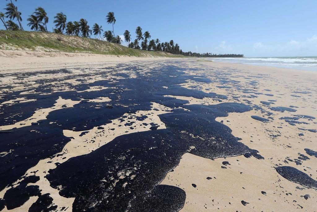 derrame de petroleo en brasil