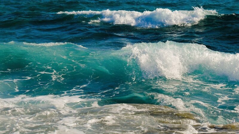 Científicos lograron dividir el agua de mar para producir hidrógeno verde
