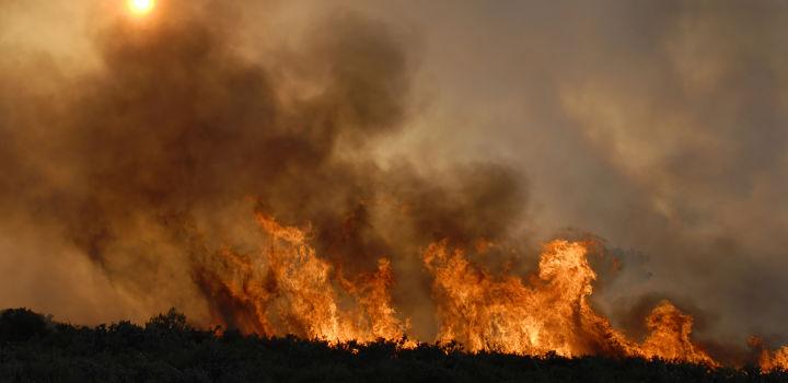 Comienza a bajar la propagación de incendios en el Parque Nacional los Alerces