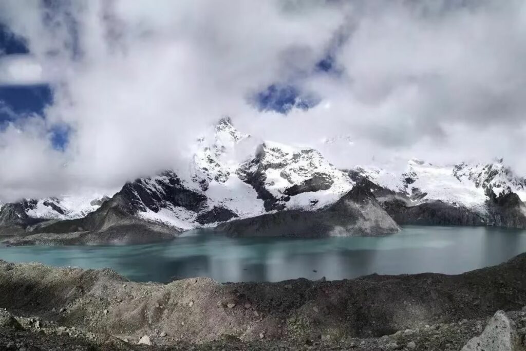 Derretimiento de hielo oculto en el Himalaya