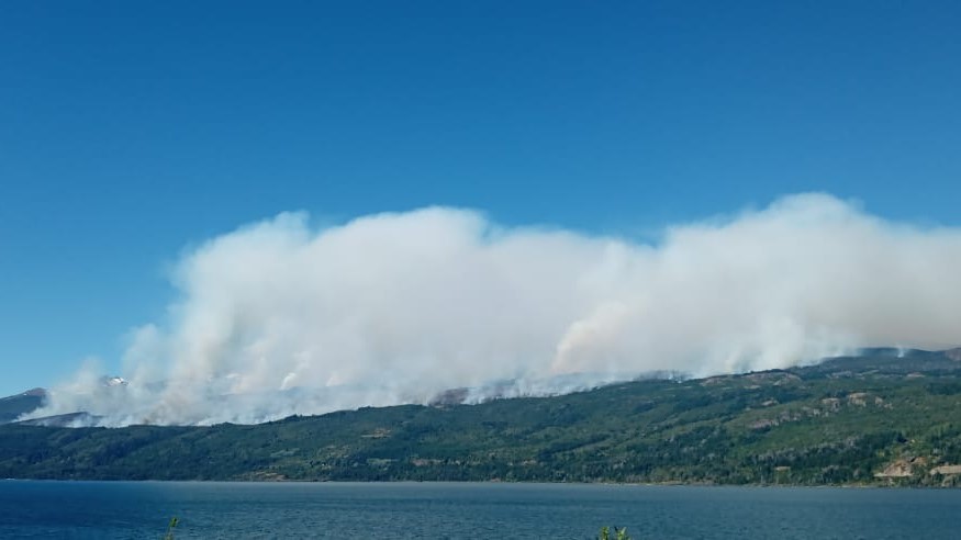 Incendio forestal en el Parque Nacional los Alerces